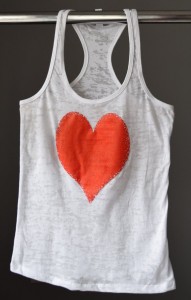 T-shirt z sercem na Walentynki dla niej