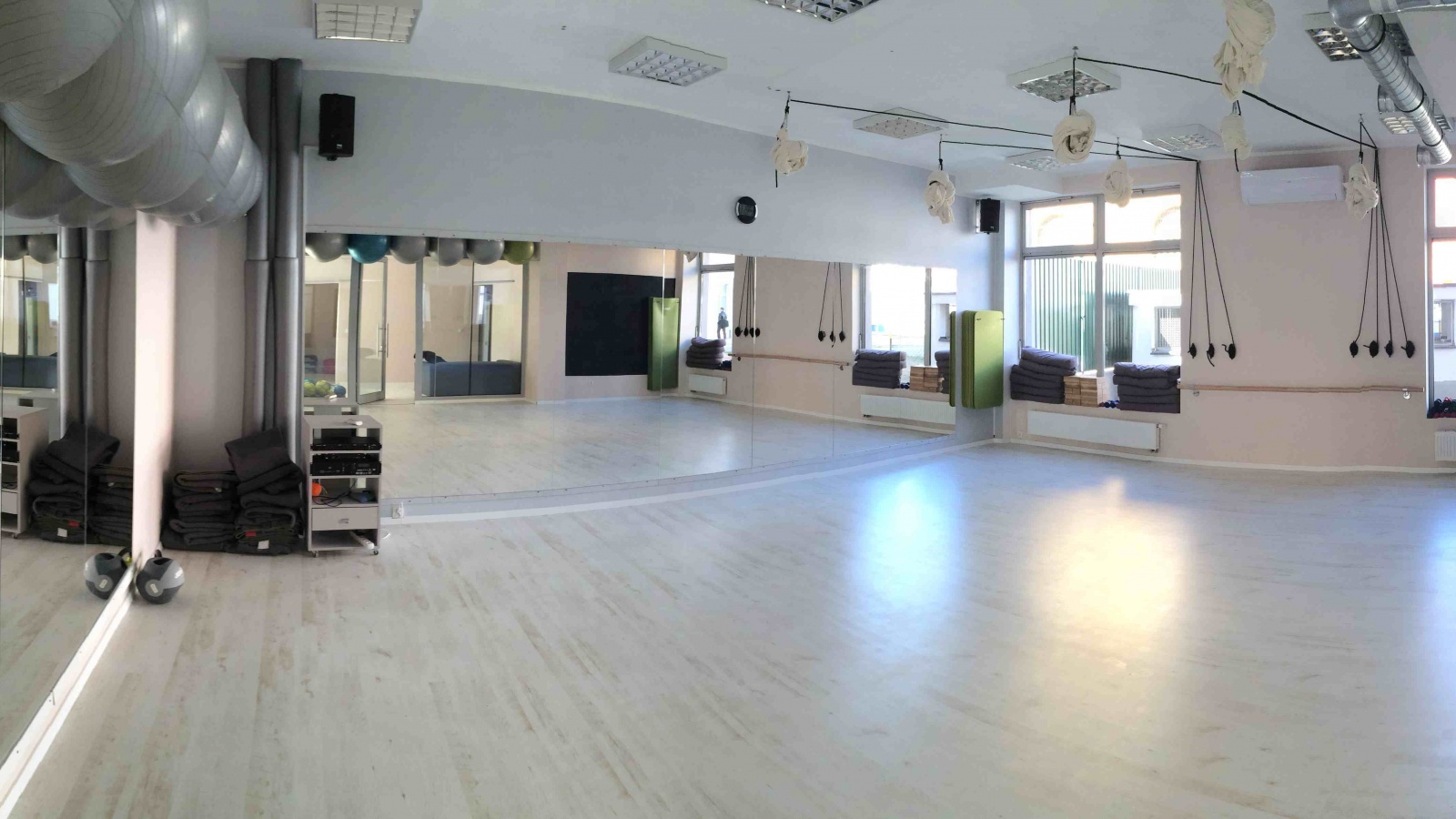 Ultrafit Studio Tańca i Fitness - płaski brzuch Wrocław